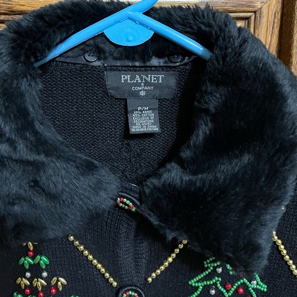 Planet & Company black Christmas sweater, petite medium, smoke free, worn once - Picture 2 of 7